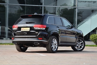 2016款大切诺基3.6L自动旗舰尊耀版