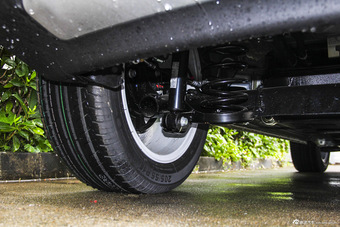 2016款长安CS15 1.5L手动时尚版