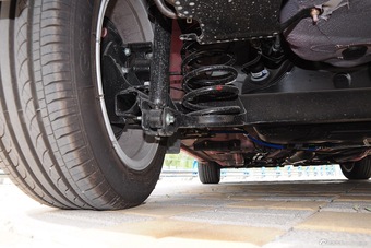 2015款吉利英伦C5 1.5L手动两厢尊贵型