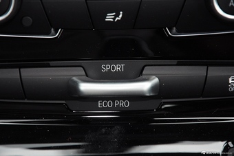 2015款宝马2系Active Tourer 218领先