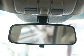 2012款中华V5 1.6L手动豪华型