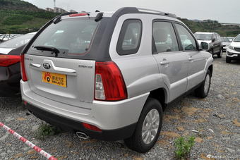 2013款狮跑2.0L GL自动两驱版