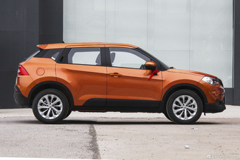 2015款中华V3 1.5L手动舒适型