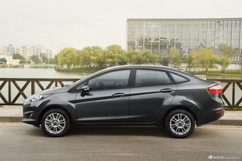 2013款福特嘉年华官方图