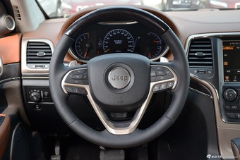 2016款大切诺基3.6L自动旗舰尊耀版