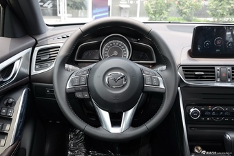 2016款马自达CX-4 2.5L自动四驱蓝天激情版