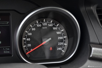 2016款奔腾B50 1.6L自动舒适型