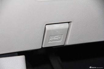 2015款开瑞K50 1.5L手动豪华型