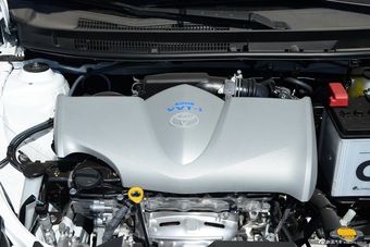 2016款YARiS L致炫1.5L自动劲速天窗版