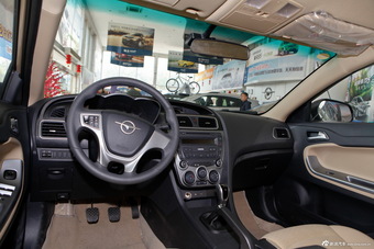 2014款福美来M5 1.6L手动精英型