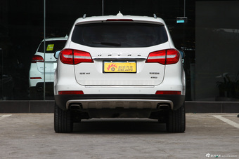 2015款哈弗H8 2.0T自动四驱豪华型