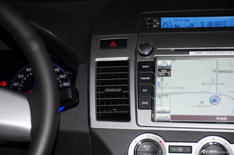 2013款马自达8 2.5L自动尊贵版