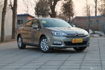 2013款东风雪铁龙C5到店实拍