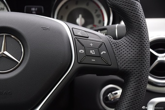 2015款奔驰GLA200时尚型