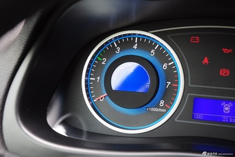 2015款吉利EC8 2.0L自动尊贵型