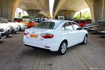 2013款 艾瑞泽7 1.6L DVVT CVT致尊版实拍