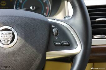 2014款捷豹XF 2.0T 风华版到店实拍