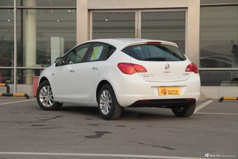 2013款英朗XT 到店实拍