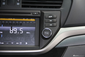 2015款海马M6 1.5T手动豪华型