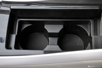 2014款奔腾B90到店实拍