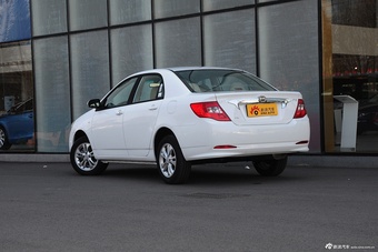 2015款比亚迪全新F3节能版1.5L手动豪华版