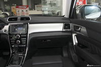 2015款哈弗H2 1.5T自动两驱尊贵版