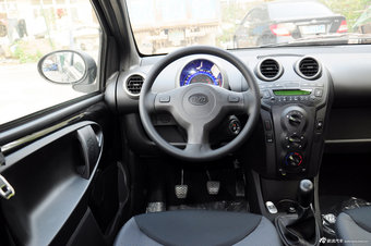 2012款比亚迪F0实拍