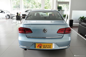 2013款迈腾蓝驱版