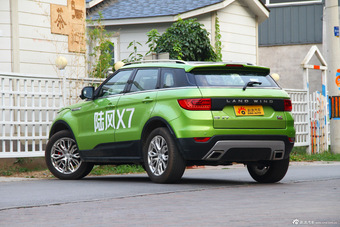 2015款陆风X7 2.0T自动旗舰型