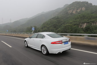 2014款捷豹XF 3.0 SC豪华版