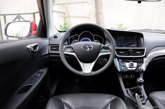 2013款东南V6菱仕高清实拍