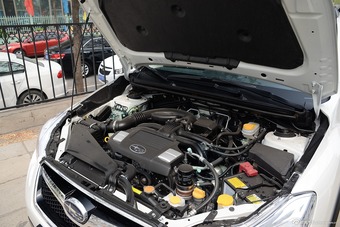 2016款斯巴鲁XV 2.0L自动精英版