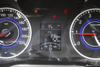 2015款中华V3 1.5L手动精英型