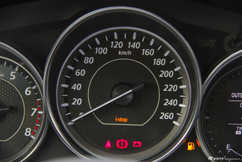 2015款阿特兹2.0L自动蓝天豪华版