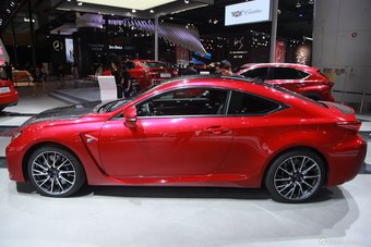 雷克萨斯RC F