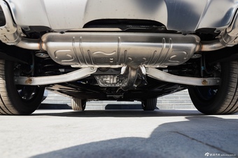 2016款奔驰GLA级 GLA220 2.0T自动 4MATIC豪华型