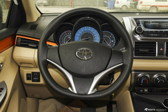 2016款YARiS L致炫1.5L自动劲速版