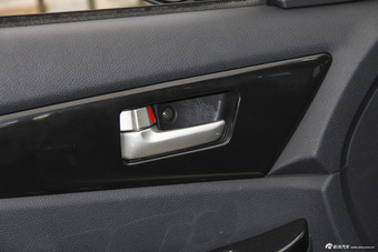 2016款北汽幻速S2 1.5L手动豪华型国V