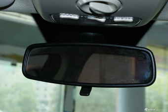 2012款标致307两厢