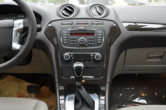 2011款蒙迪欧致胜