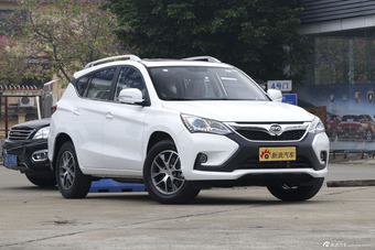 2016款比亚迪宋1.5TI手动豪华型