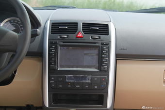 2013款北京汽车E系列三厢