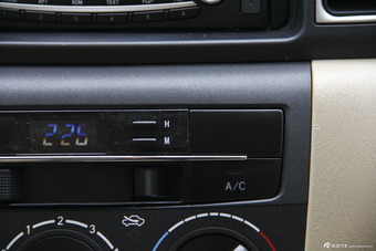 2013款花冠1.6L手动超值版