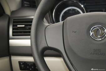 2016款风神A60 1.5L自动豪华型