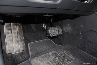 2015款朗行230TSI DSG舒适版