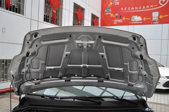 2013款福克斯三厢经典