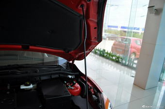 2013款马自达3星骋三厢1.6L自动精英型