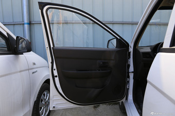 2015款五菱宏光S 1.2L手动基本型 国IV