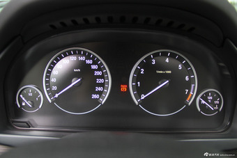 2014款宝马X5 3.0T自动xDrive35i尊享型