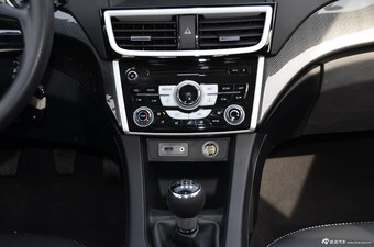 2014款东南V5菱致1.5T手动锐控版实拍